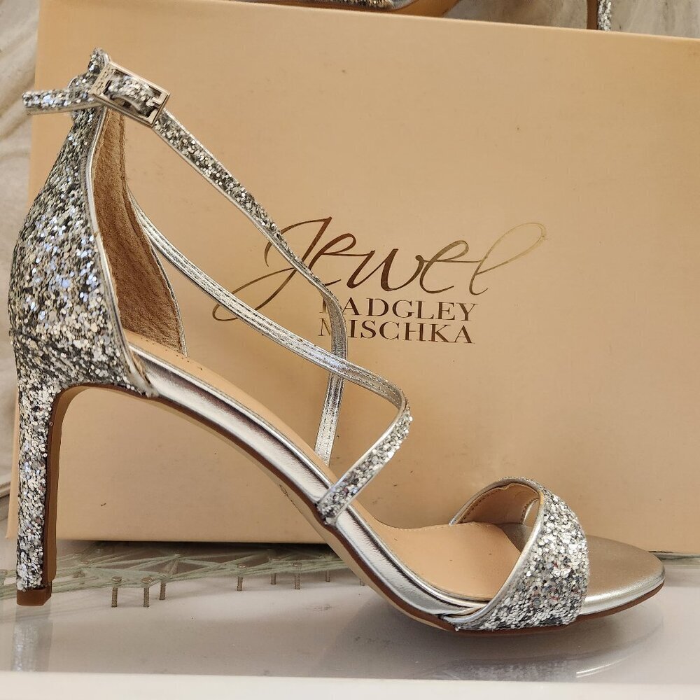 Jewel Badgley Mischka Dimitra Heeled Sandals Silver Glitter. Size Various. NIB